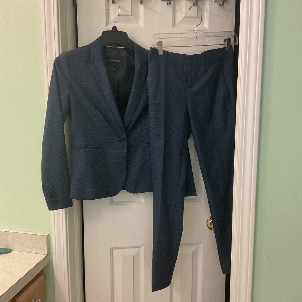 Banana Republic Navy Plaid Women’s Suit Blazer Jacket and/or Pants